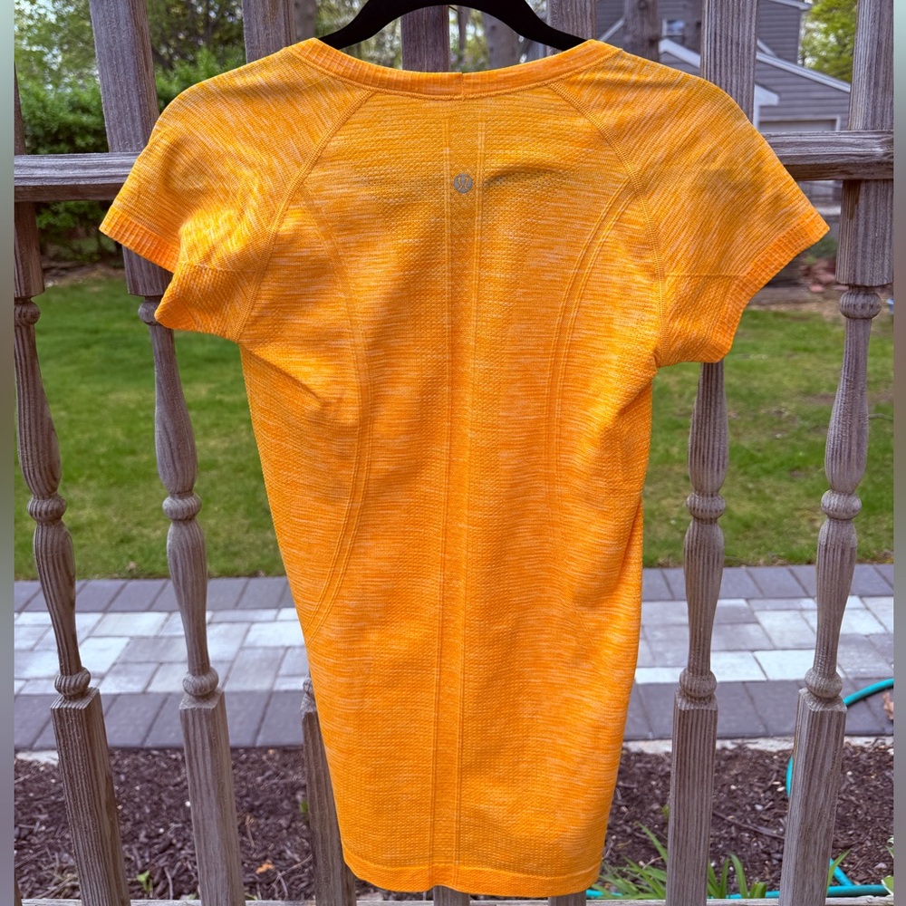Lululemon Short Sleeve Shirt